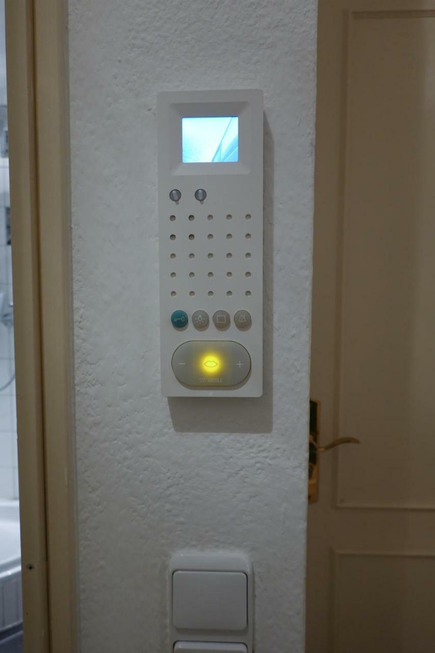 1 Zimmer Wohnung Mit Der Terrasse In Der Innenstadt Wiesbaden Esterno foto